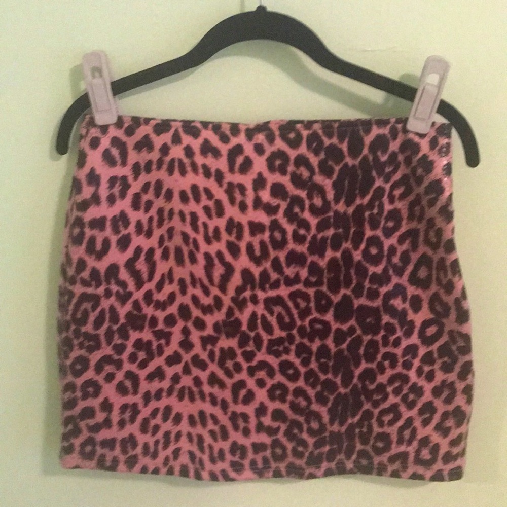 Leopard mini skirt
